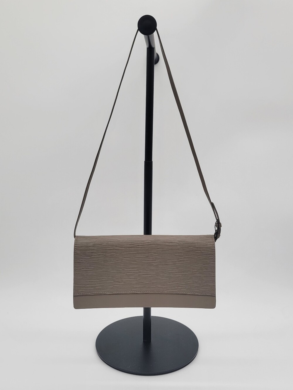 Vintage Louis Vuitton Honfleur Clutch